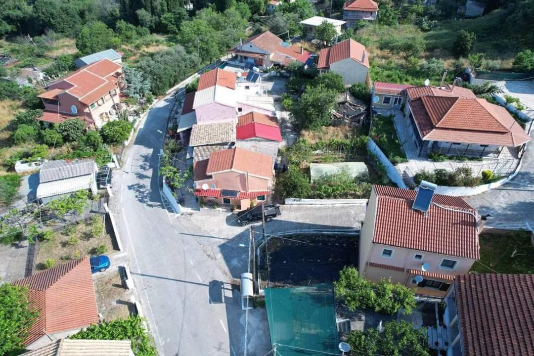 Harry'S Retreat Konuk evi Klimatia Dış mekan fotoğraf